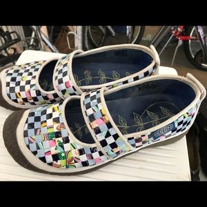 Excellent - Keen Harvest Slip  On - Sz 8